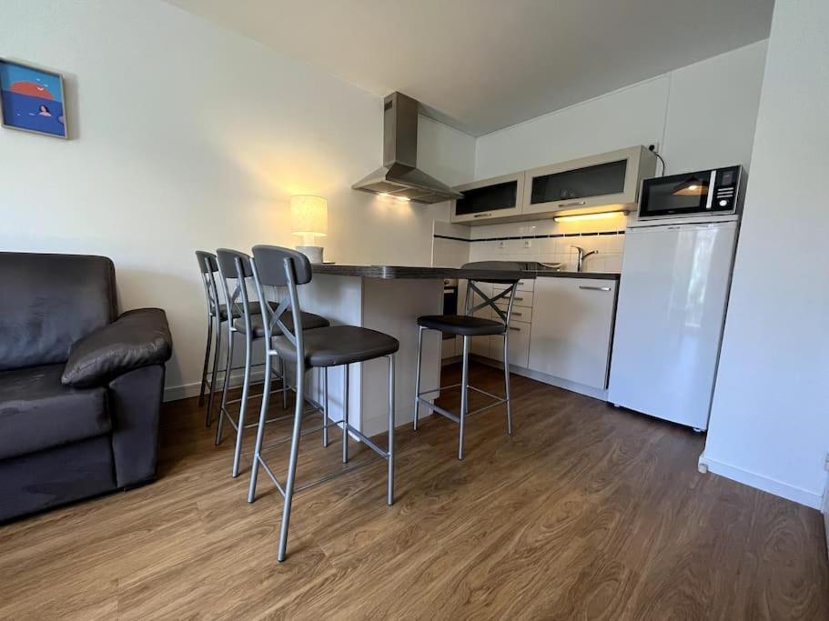 Appartement Hyper Centre กงการ์โน ภายนอก รูปภาพ
